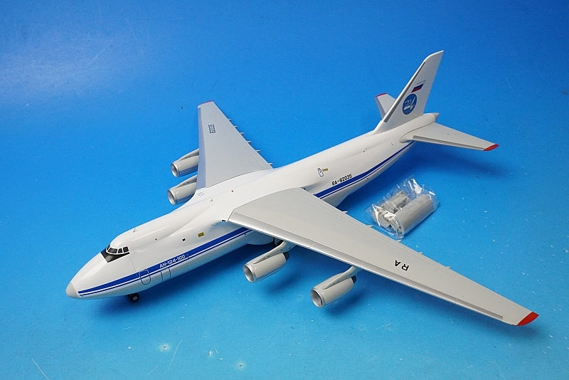 1:200 Antonov An-124-100 Russian Air Force RA-82035 G2TTF1080 Gemini