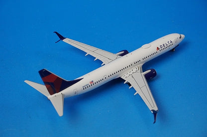 1:400 B737-900 Delta N913DU 79005 NG Model airplane model