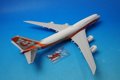 1:200 B747-8i Boeing House Color N6067E XX2001 JC Wings airplane model