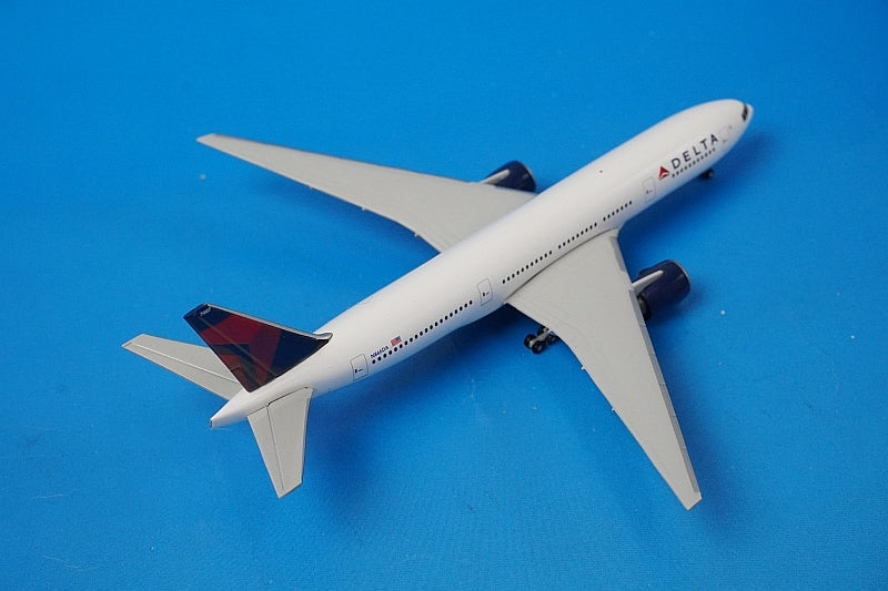 1:500 B777-200 Delta N866DA 529839 Herpa airplane model