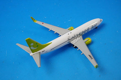 1:500 B737-800 Solaseed Air JA801X 530989 Herpa airplane model