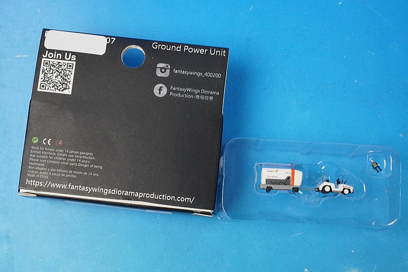 1:200 Airport Accessory SWISS GPU Ground Power Unit Set Diorama FWDP-GPU-2007 FANTASY WINGS airplane model