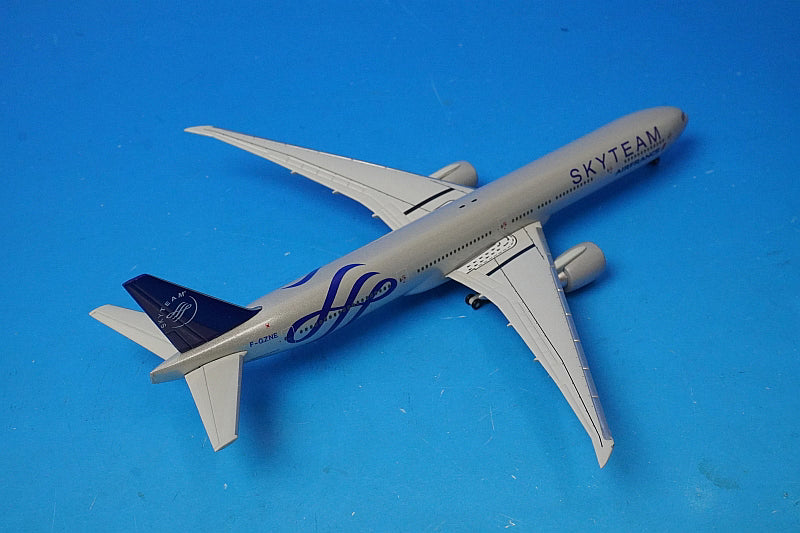 1:400 B777-300ER Air France SkyTeam F-GZNE Hogan airplane model