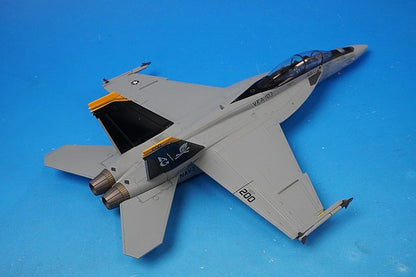1:72 F/A-18F Two-Seater U.S. Navy Jolly Rogers aboard the aircraft carrier Harry S. Truman during Operation Inherent Resolve attack on ISIL AG200 #166620 HA5120 Hobby Master airplane model
