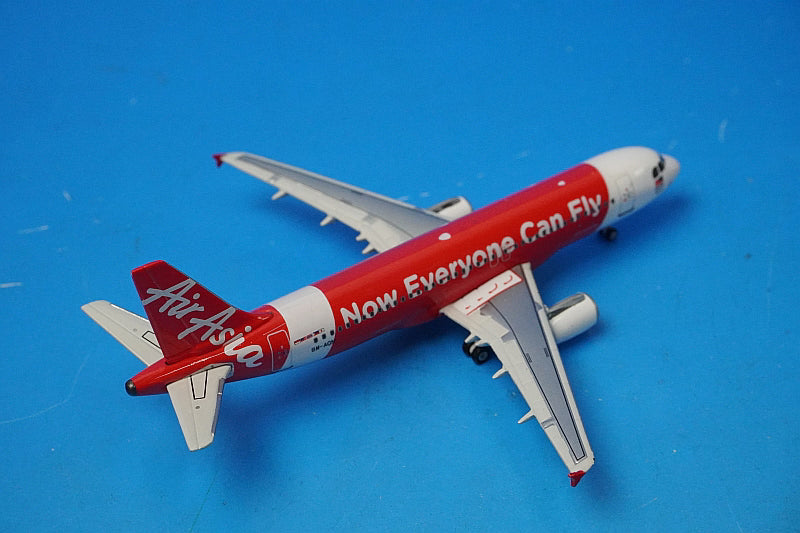 1:400 A320-200 AirAsia 9M-AQN 10692 Phoenix airplane model