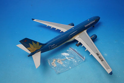 1:200 A330-200 Vietnam VN-A376 Inflight