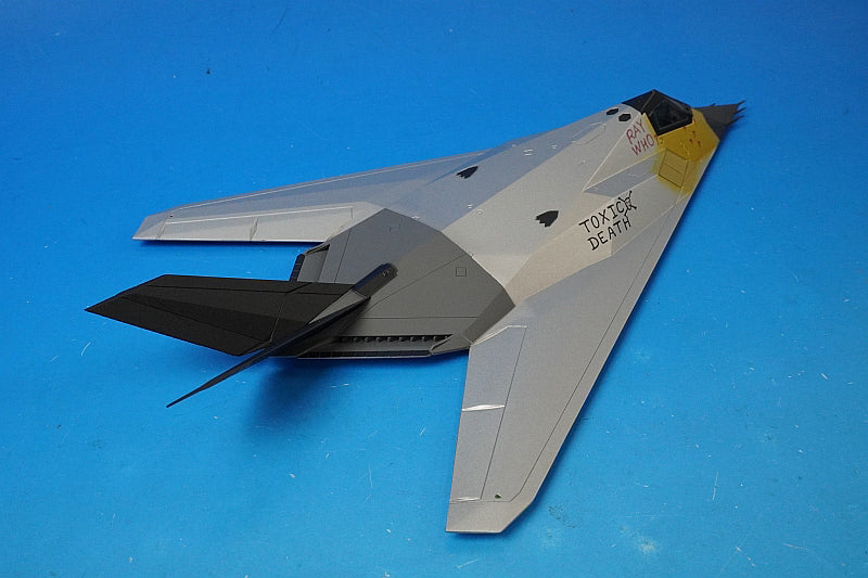 1:72 F-117A Nighthawks Prototype Toxic Death US Air Force Coating Stripped #79-10781 HA5810 Hobby Master airplane model