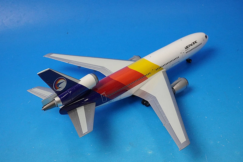 1:200 DC-10-30 Air Pacific N821L IFDC100718 Inflight airplane model
