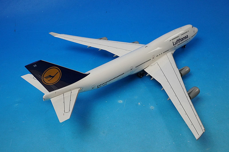 1:200 B747-400 Lufthansa "Berlin" (D-ABVA) — Model only (blister pack and outer box missing) Herpa Premium