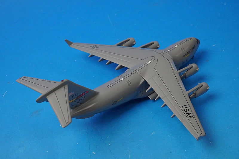 1:400 C-17 Globemaster, U.S. Air Force, March Air Force Base GMUSA015 Gemini