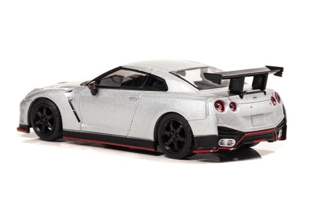 CN640018 CAR-NEL 1:64 Nissan GT-R NISMO N Attack Package (R35) 2015 Silver