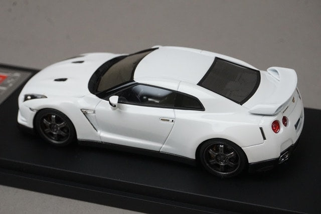 1:43 HPI 8414 Nissan GT-R (R35) NISMO Clubsport White