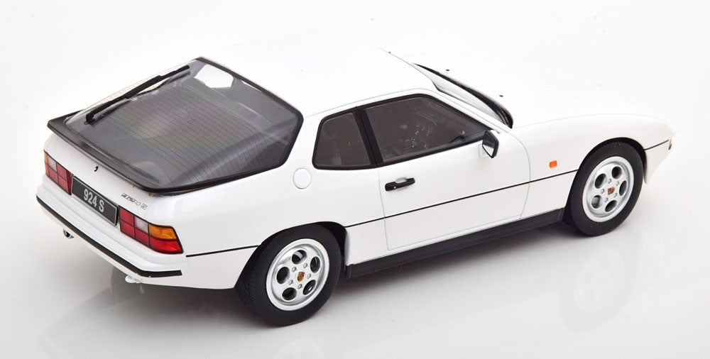 KKDC180771 KK scale 1:18 Porsche 924 S 1986 White