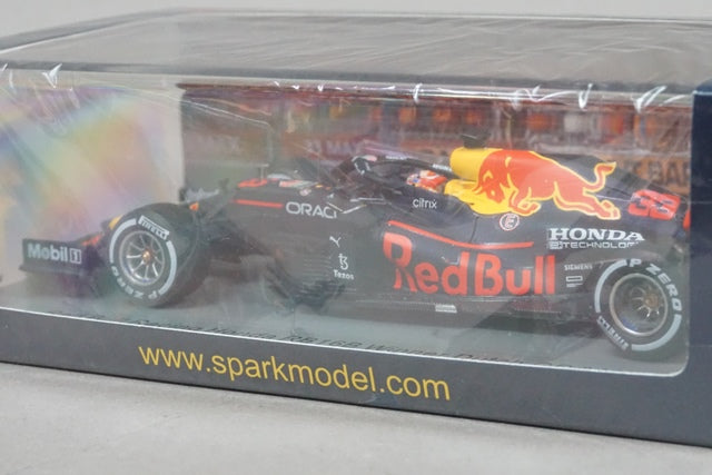 1:43 SPARK S7686 Red Bull Racing Honda RB16B Netherlands GP Winner M.Verstappen 2021 #33