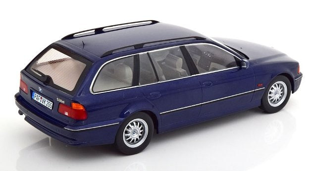 KKDC181081 KK scale 1:18 BMW 530d E39 Touring 1998 Blue Metallic