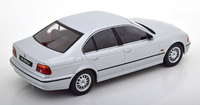 KKDC181051 KK scale 1:18 BMW 530d E39 Sedan 1995 Silver