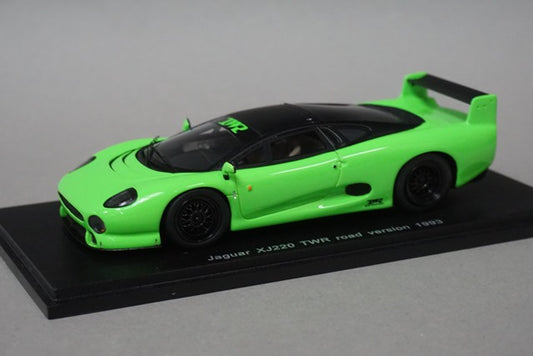 1:43 SPARK S0769 Jaguar XJ220 TWR Road Version 1993 Green model car