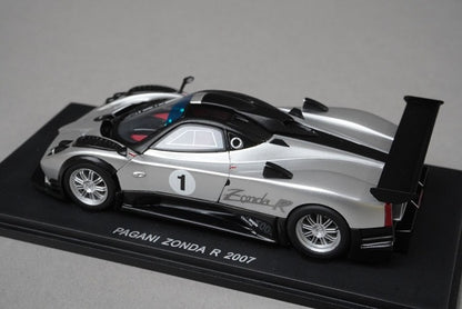 1:43 SPARK S0697 Pagani Zonda R 2007 #1 model car