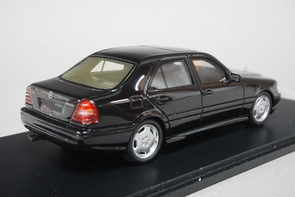 1:43 SPARK S1040 Mercedes Benz C43 AMG model car