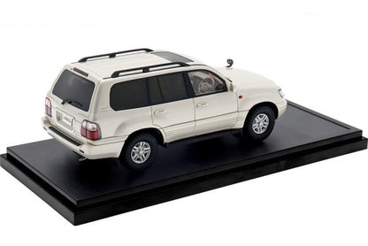 HS439WH Hi-Story 1:43 Toyota LAND CRUISER CYGNUS (2001) White Pearl Mica