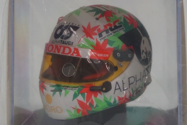 5HF123 Spark 1:5 Scuderia AlphaTauri - Y. Tsunoda - Italian GP 2023 F1 Helmet