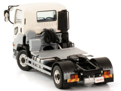 01-3971 WSI 1:50 ISUZU Truck White