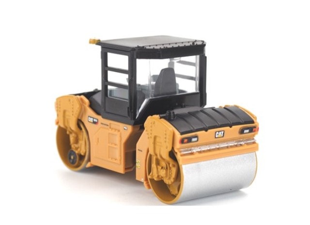 DM84641CS Diecast Masters 1:64 Cat CB-13 Tandem Vibration Roller Cab