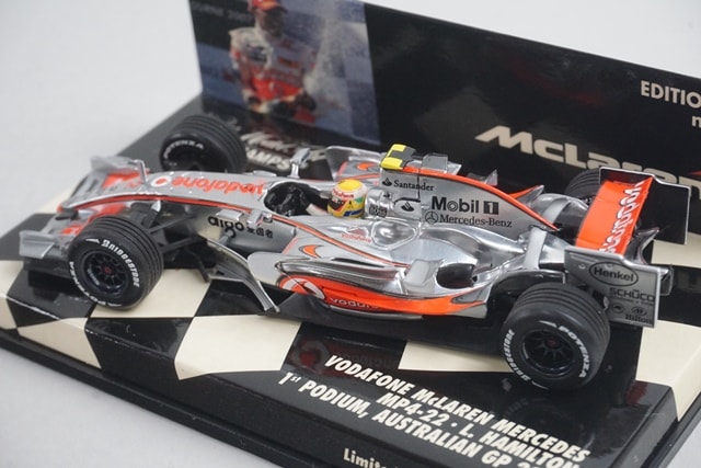 1:43 MINICHAMPS 530074312 Vodafone McLaren Mercedes MP4-21 2007 L.Hamilton #2 model car