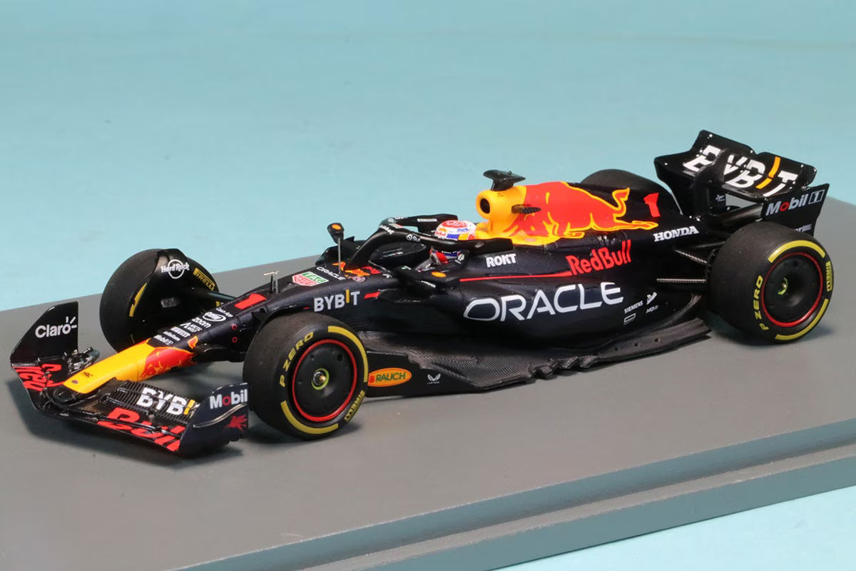 S8919 Spark 1:43 Oracle Red Bull Racing RB19 #1 Winner Qatar GP 2023 Formula One Drivers' Champion M. Verstappen