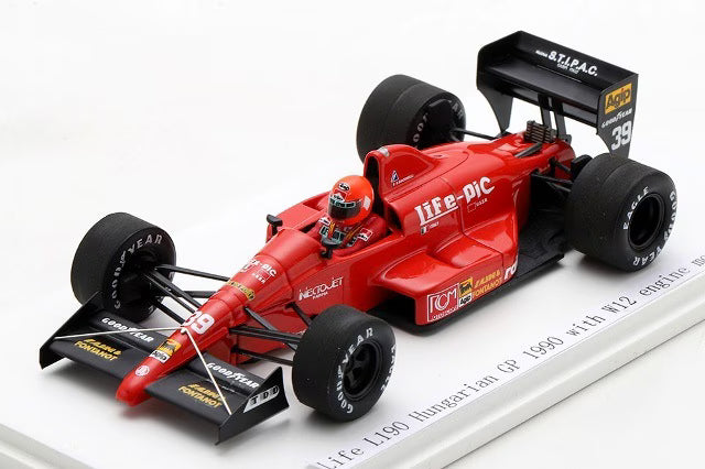 ROMU047 Spark 1:43 ROM Custom Life L190 W12 F1 Hungarian GP PQ 1990 #39 B. Giacomelli Display Engine with Wide Case