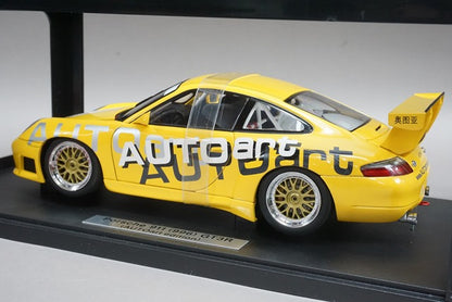 1:18 AUTOart 80675 Porsche 911 (996) GT3R