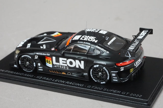 1:43 SPARK SGT040 LEON PYRAMID AMG GT300 Super GT 2022 #65