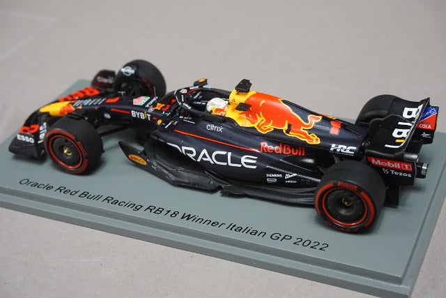 1:43 SPARK S8550 Oracle Red Bull Racing RB18 Italian GP Winner 2022 #1