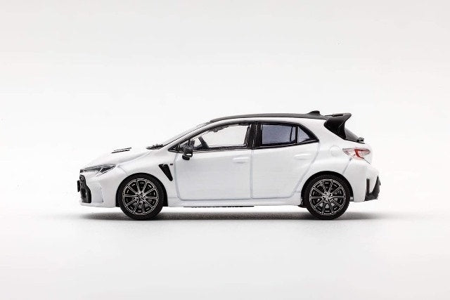 KS-041-362 GCD Gaincorp Products 1:64 Toyota GR Corolla White RHD