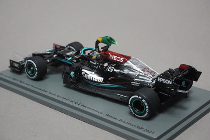 1:43 SPARK S7710 Mercedes AMG PETRONAS F1 Team W12 Brazilian GP Winner 2021 #44