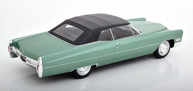 KKDC180315 KK Scale 1:18 Cadillac DeVille Convertible 1967 with Soft Top, Light Green Metallic/Black