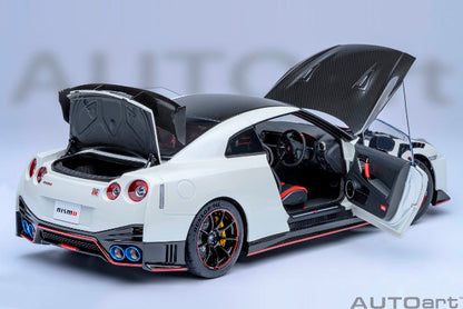 77501 AUTOart 1:18 Nissan GT-R R35 NISMO Special Edition Brilliant White Pear