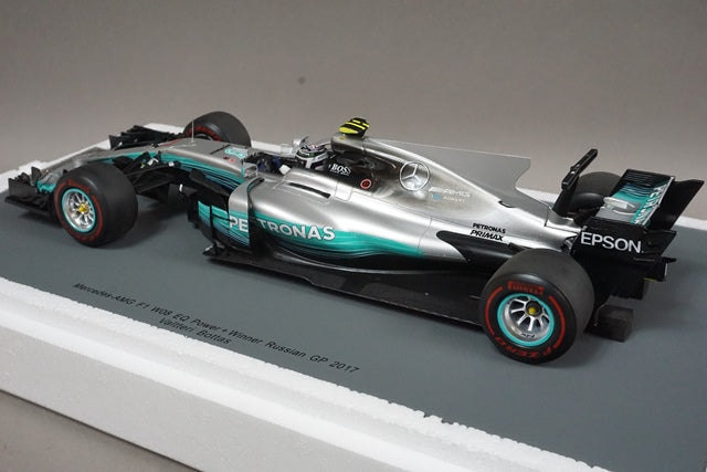 1:18 SPARK 18S301 Mercedes AMG F1 W08 EQ Power+ Russian GP winner 2017 #77 Valtteri Bottas