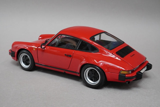 1:18 MINICHAMPS 100063021 Porsche 911 Carrera Coupe 1983 Red