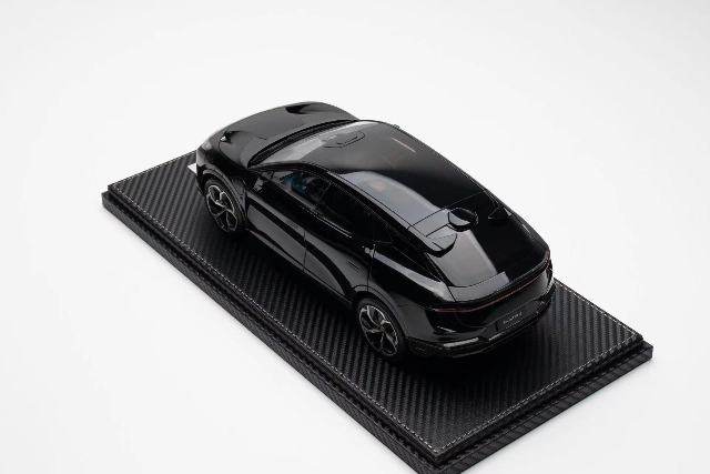 LLOR18ELV2 Lotus ALMOST REAL 1:18 Lotus LOTUS ELETRE Eletre Black Fully Openable