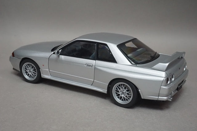 1:18 AUTOart 77346 Nissan Skyline GT-R (R32) V-spec2 Spark Silver