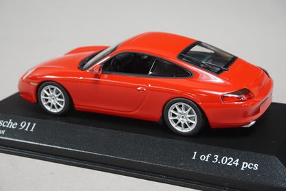 1:43 MINICHAMPS 400061024 Porsche 911 2001 Red