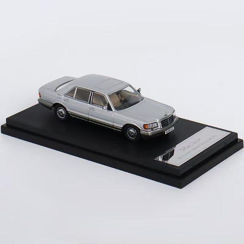 Master 1:64 Mercedes Benz 560SEL W126 S Class Silver+Grey