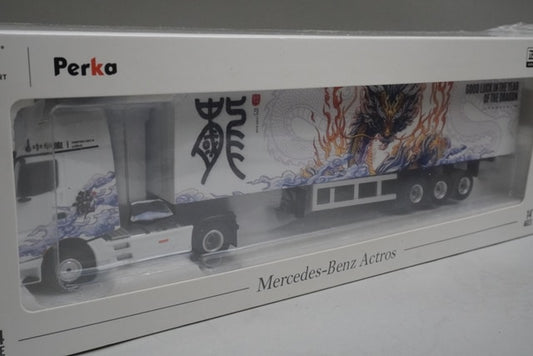 MD646715 ModernArt 1:64 Actros transport truck China Gragon Version