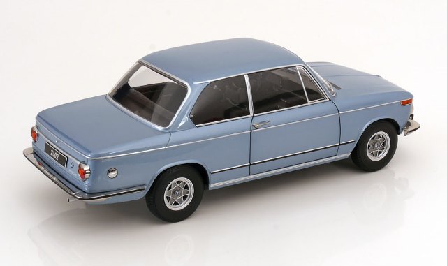 KKDC120082 KK scale 1:12 BMW 2002 1 Series 1971 Light Blue Metallic