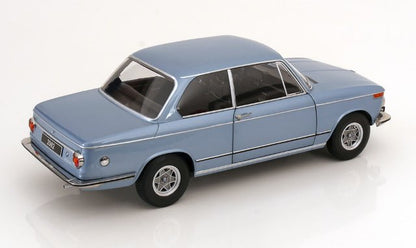 KKDC120082 KK scale 1:12 BMW 2002 1 Series 1971 Light Blue Metallic