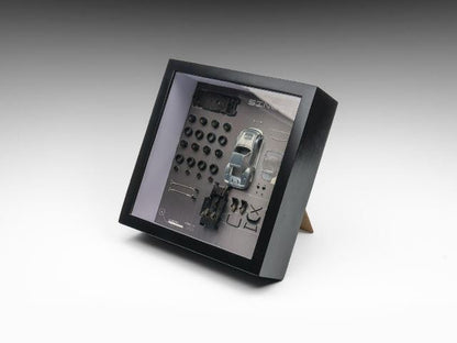 FY64046 Finclassically 1:64 Singer DLS Turbo Alloy Color Parts Display Frame