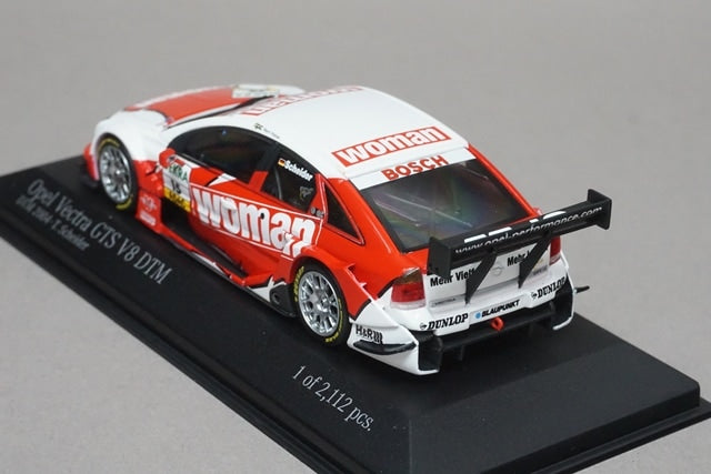 1:43 MINICHAMPS 400044415 Opel Vectra GTS V8 DTM 2004 #15