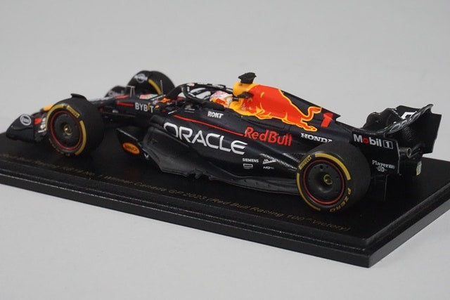 1:43 SPARK S8596 Oracle Red Bull Racing RB19 Canada GP Winner 2023 #1 Max Verstappen