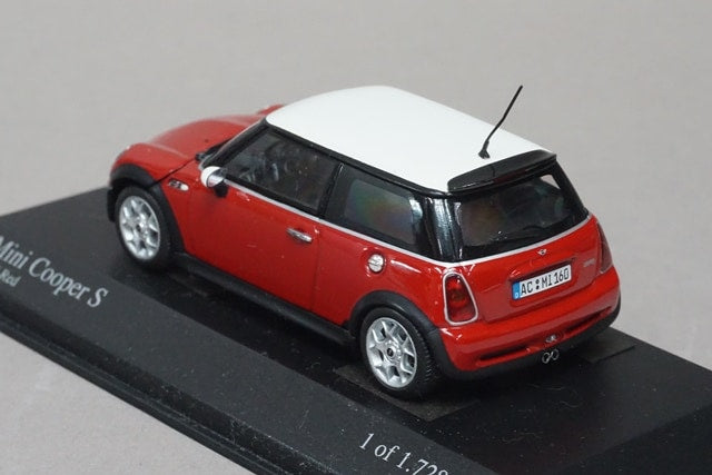 1:43 MINICHAMPS 431138200 BMW Mini Cooper S 2003 Red